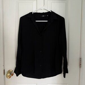 Uniqlo Black Button Up Shirt